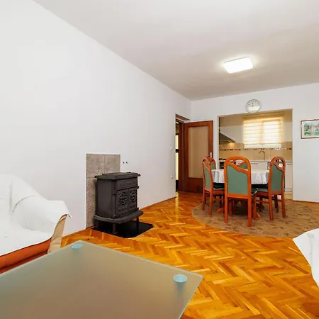 Kolar Apartman Novi Vinodolski