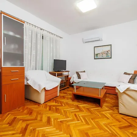 Kolar Apartman Novi Vinodolski
