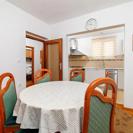 Kolar Apartman Novi Vinodolski